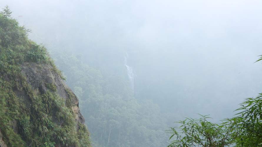 «ö¦¹¦b·sµøµ¡ÂsÄý¹Ï¤ù